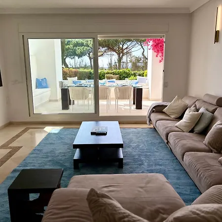 Monteros Palm Beach, Private Garden, Front Apartamento *